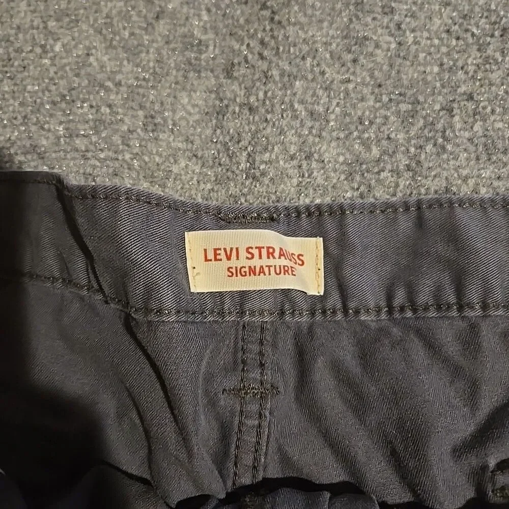 Levi Cargo Shorts Mens 44 Gray Baggy/Relaxed Fit Pockets Cotton Hiking Casual